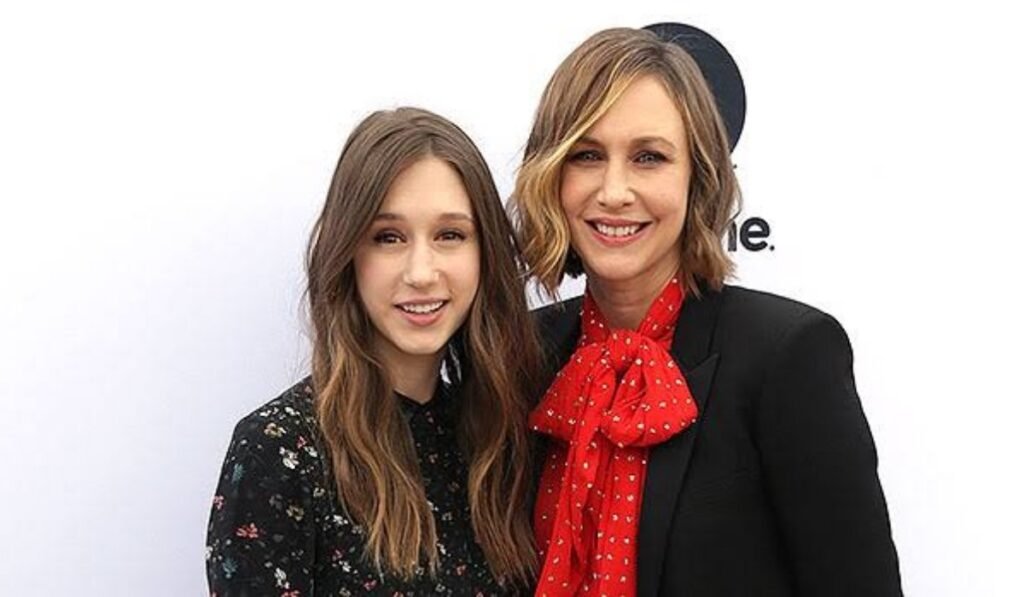 vera farmiga siblings